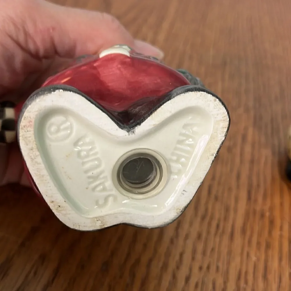 Sakura The Magic of Santa Clause Salt Pepper Shaker Set Ceramic Hand Painted 5”